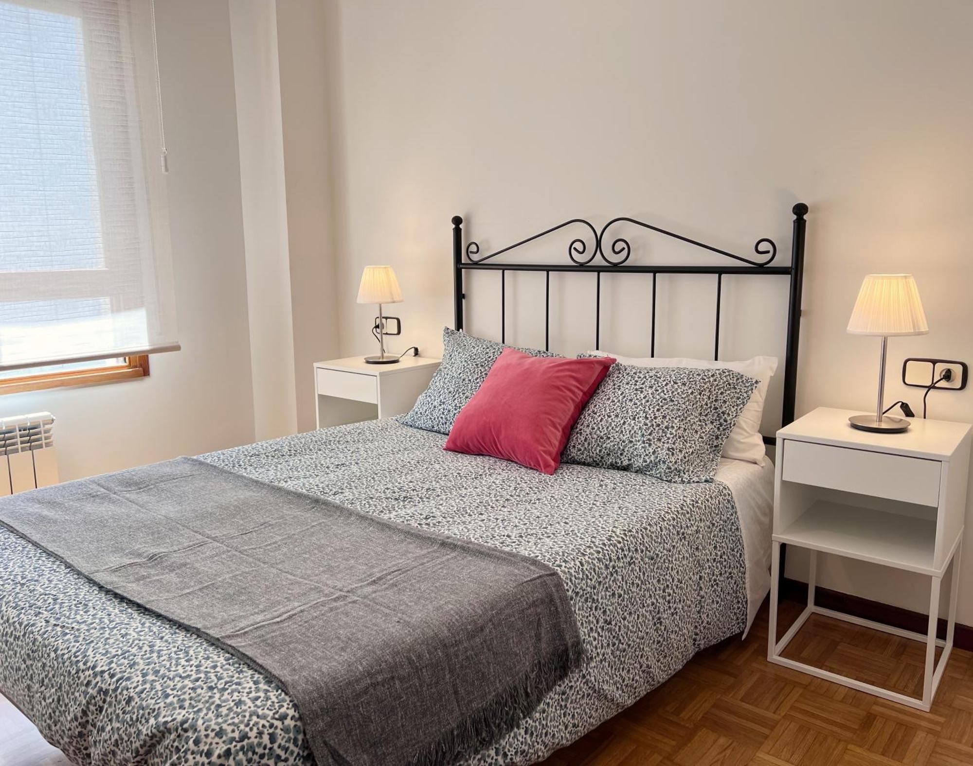 Apartamento Europa Centric Parking Gratis Овьедо Экстерьер фото